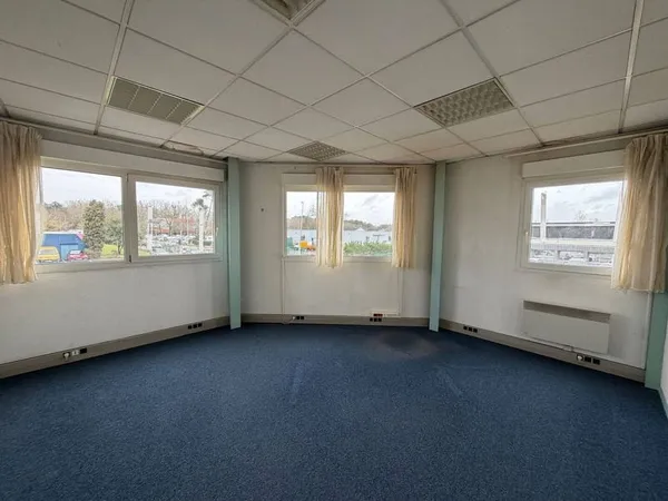 Bureaux 150 m²