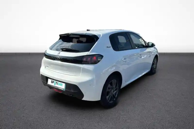Peugeot 208 puretech 75 s&amp;s bvm5 — photo 44
