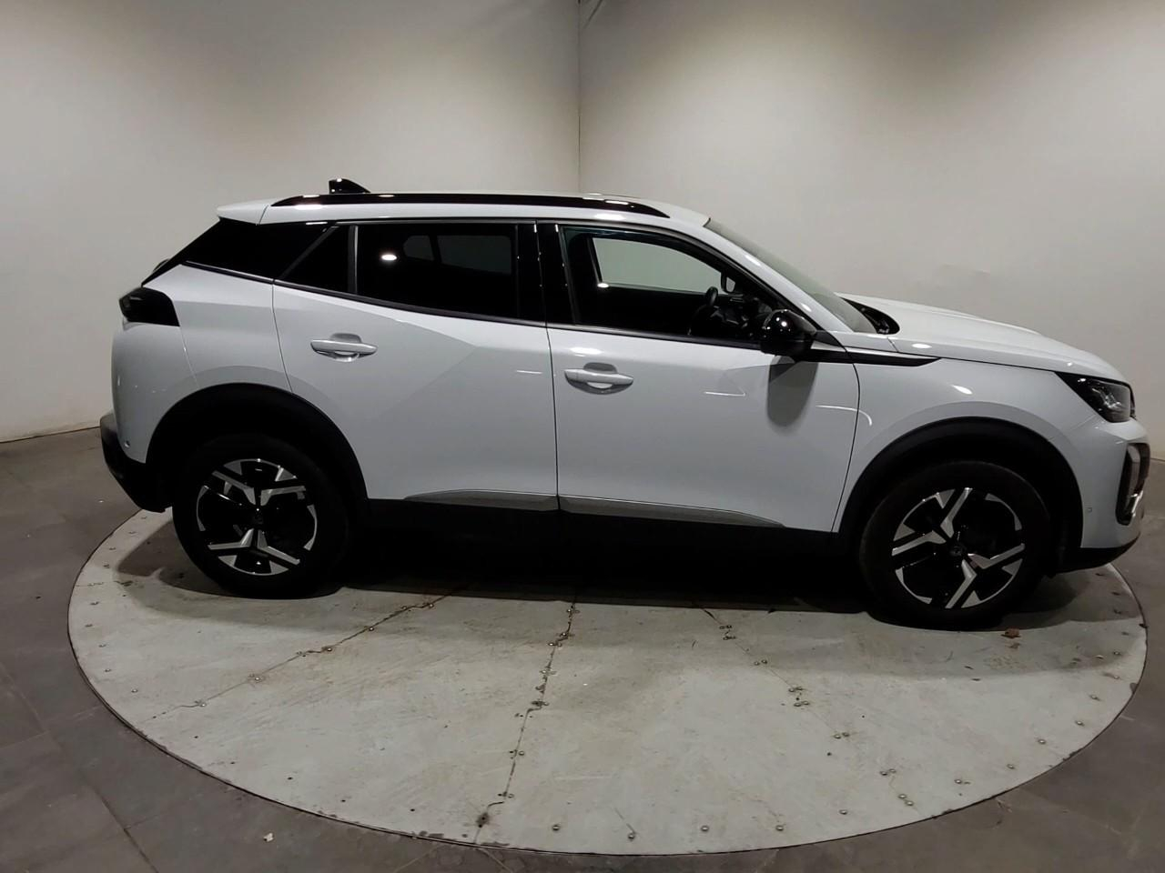 Peugeot 2008 puretech 100 s&s bvm6 allure — photo 6