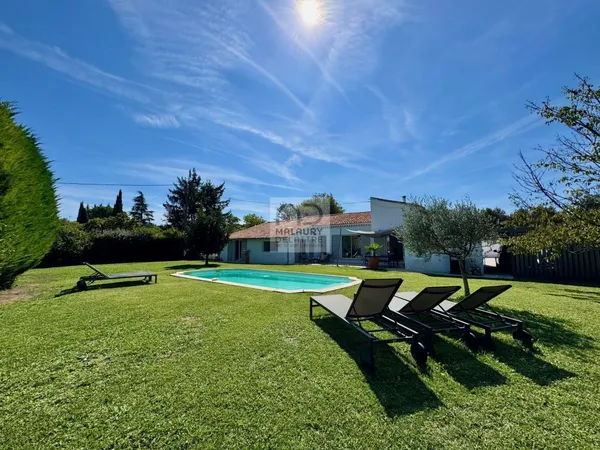 Vends maison - 160 m² - 6 pièces, 4 chambres - Puyricard 13540