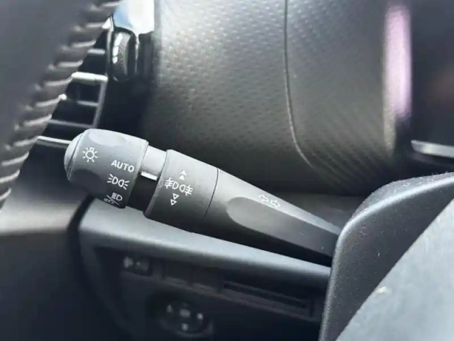 Citroën C4 puretech 130ch s&amp;s shine — photo 14