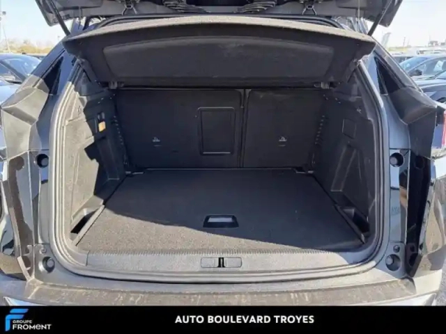 Peugeot 3008 1.5 bluehdi 130ch s&amp;s allure pack eat8 — photo 6