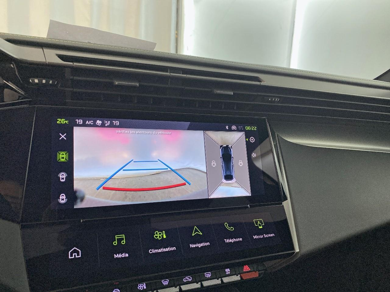 Peugeot 408 hybrid 145 e-dcs6 gt — photo 17