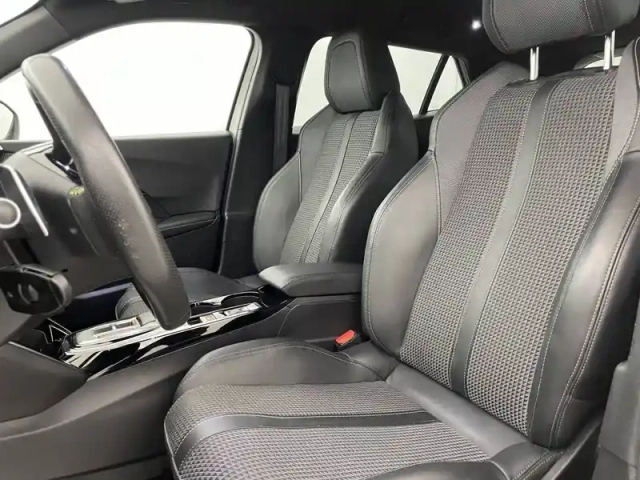 Peugeot 2008 puretech 130 s&amp;s eat8 — photo 129
