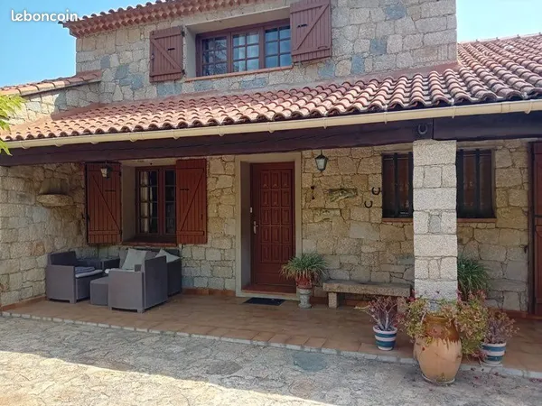 À vendre Maison en pierres de tailles à sartène