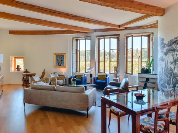 Caluire-et-Cuire - Château de Cuire - Appartement de 179 m²- 4 chambres