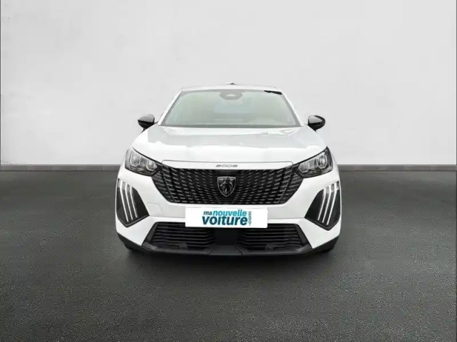 Peugeot 2008 hybrid 145 e-dcs6 — photo 2