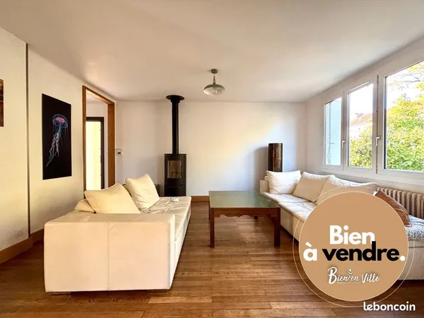 Maison évolutive de plain-pied avec jolie jardin et garage