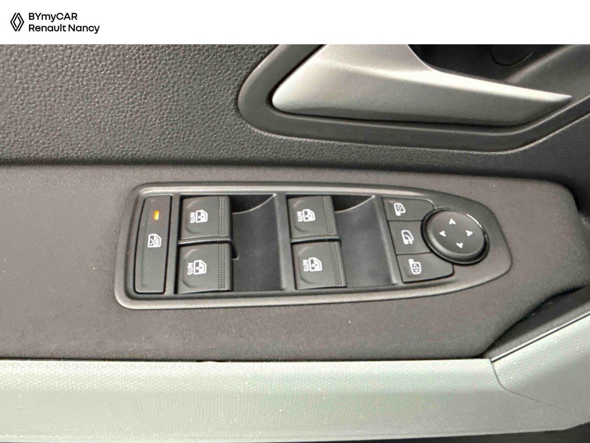 Dacia Bigster Tribrid 150 4x4 — photo 18