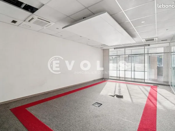 Bureaux 492 m²