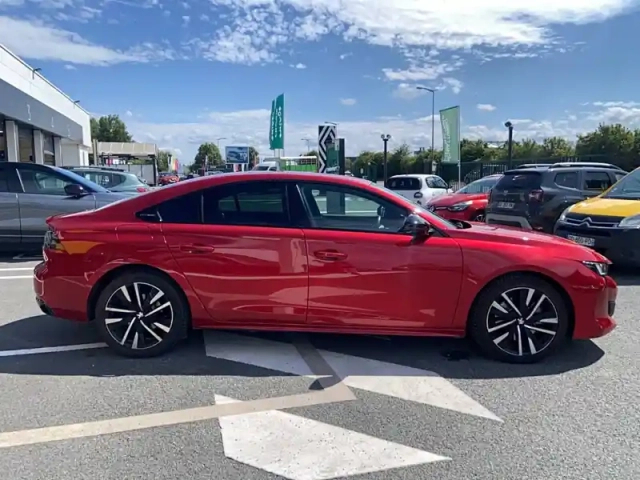 Peugeot 508 hybrid 225 e-eat8 — photo 6