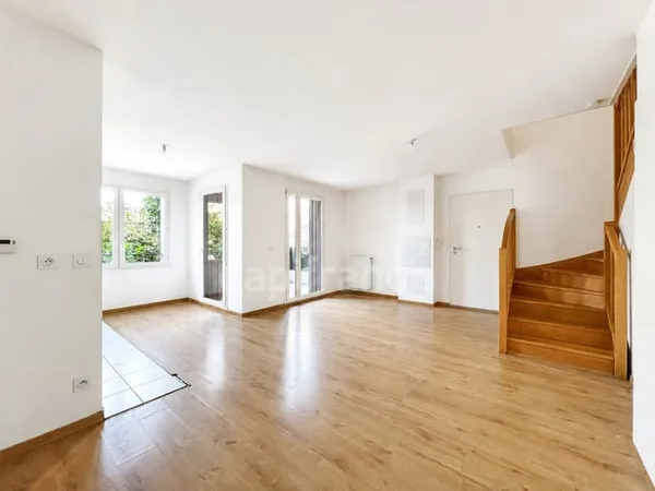 Appartement T3 en duplex avec terrasse au coeur des Bassins à flot - Bordeaux (33)