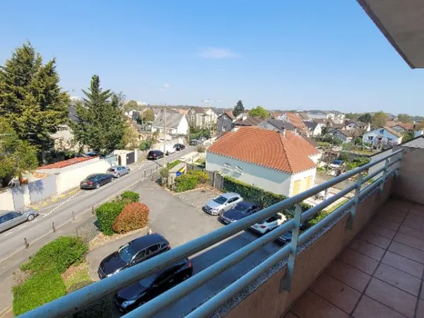 APPARTEMENT 2 Pièces 47m2 avec balcon et place de stationnement