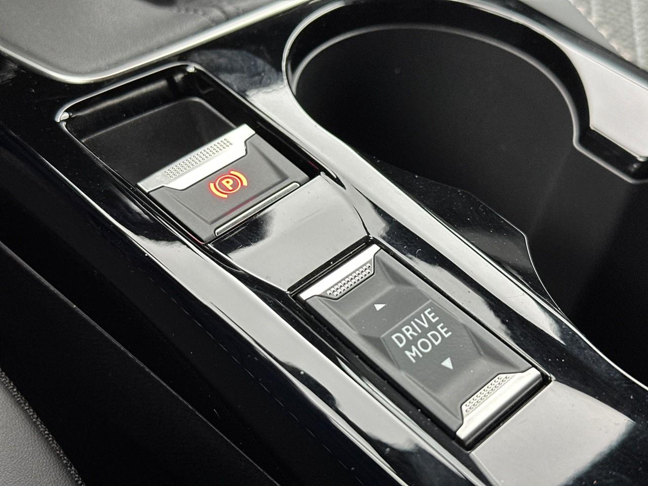 Peugeot 2008 100 s&s bvm6 allure — photo 31