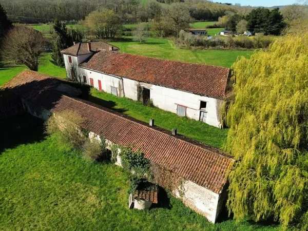 Maison à rénover proche vergt