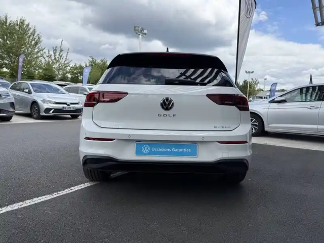Volkswagen Golf 1.5 ehybrid 204 dsg6 — photo 31