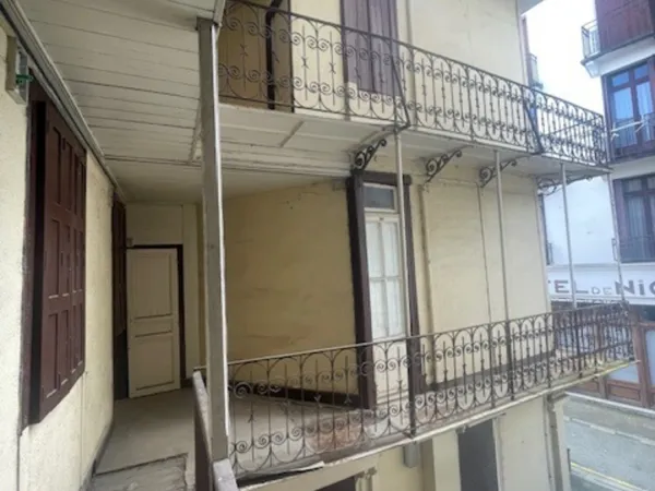 Immeuble 16 pièces 260 m²