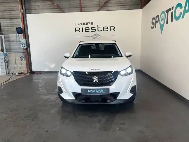 Peugeot 2008 puretech 100 s&amp;s bvm6 — photo 2