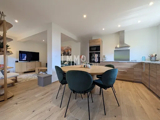 Appartement 4 pièces 82 m²