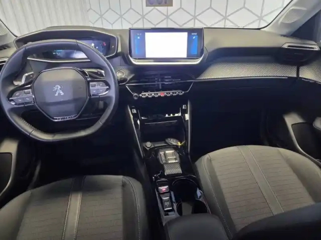 Peugeot 208 puretech 100 s&amp;s eat8 — photo 9
