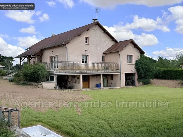 Maison construction traditionnelle de 2002.Tres bon état génér