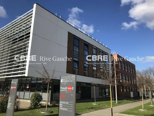 Bureaux 75 m²