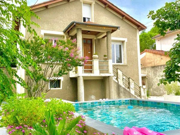 Maison avec piscine
