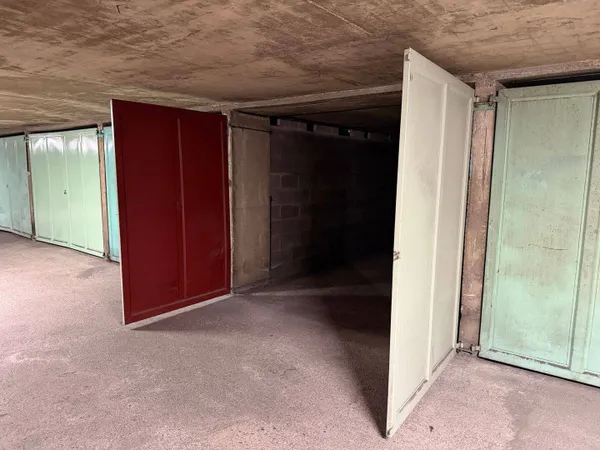 Parking 13 m²