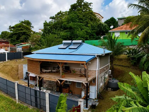 Maison 4 pièces 150 m²