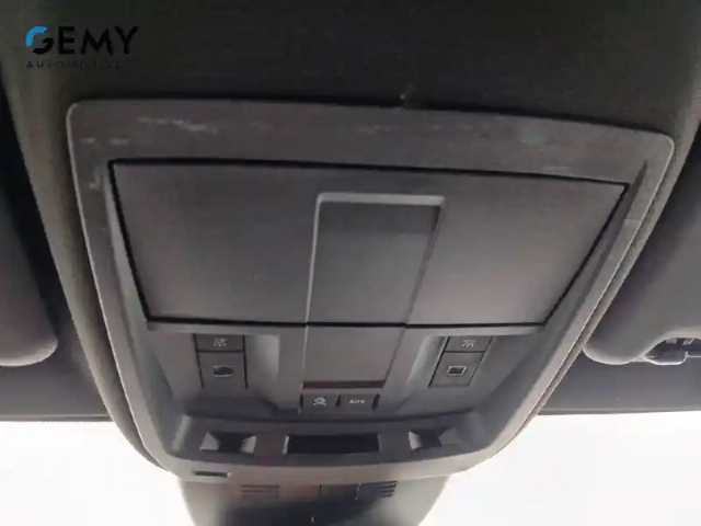 Peugeot 3008 hybrid 136 e-dcs6 — photo 17