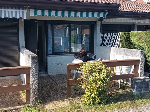 Studio plein pied avec terasse