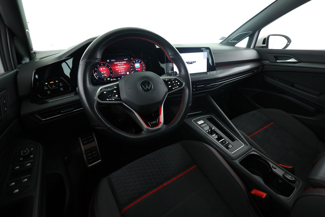 Volkswagen Golf VIII 2.0 TSI GTI Clubsport DSG7 — photo 10