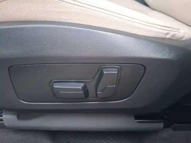 Bmw X1 sdrive 18i 136ch dkg7 — photo 20