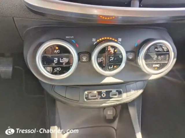 Fiat 500 x 1.0 firefly turbo t3 120 ch city cross — photo 22