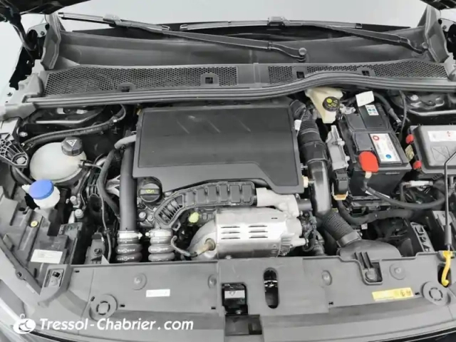 Opel Corsa 1.2 turbo 100 ch bva8 elegance — photo 7