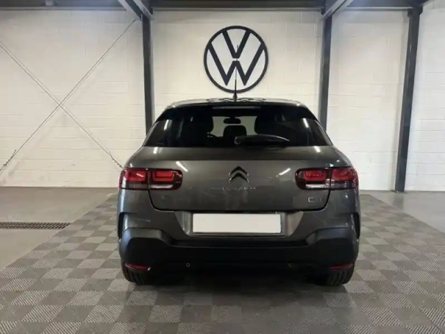 Citroën C4 cactus puretech 110 s&amp;s bvm6 — photo 5