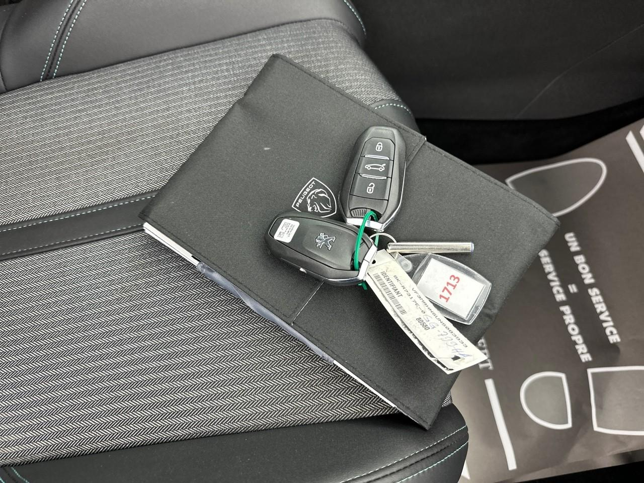 Peugeot 3008 puretech 130ch s&s eat8 allure pack — photo 34
