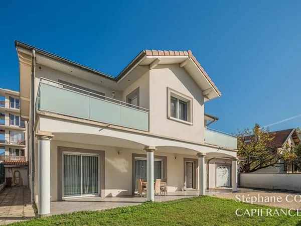 ÉCHIROLLES - Belle maison familiale de 193 m² avec 5 chambres et grand garage