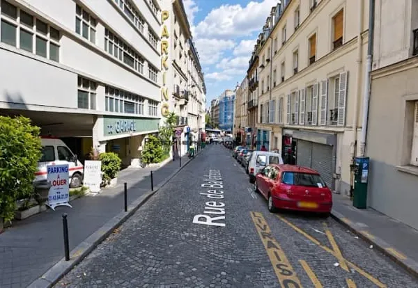 Parking 12 m²