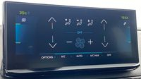 Peugeot 3008 Plug-in Hybrid 225ch Allure Pack e-EAT8 — photo 13