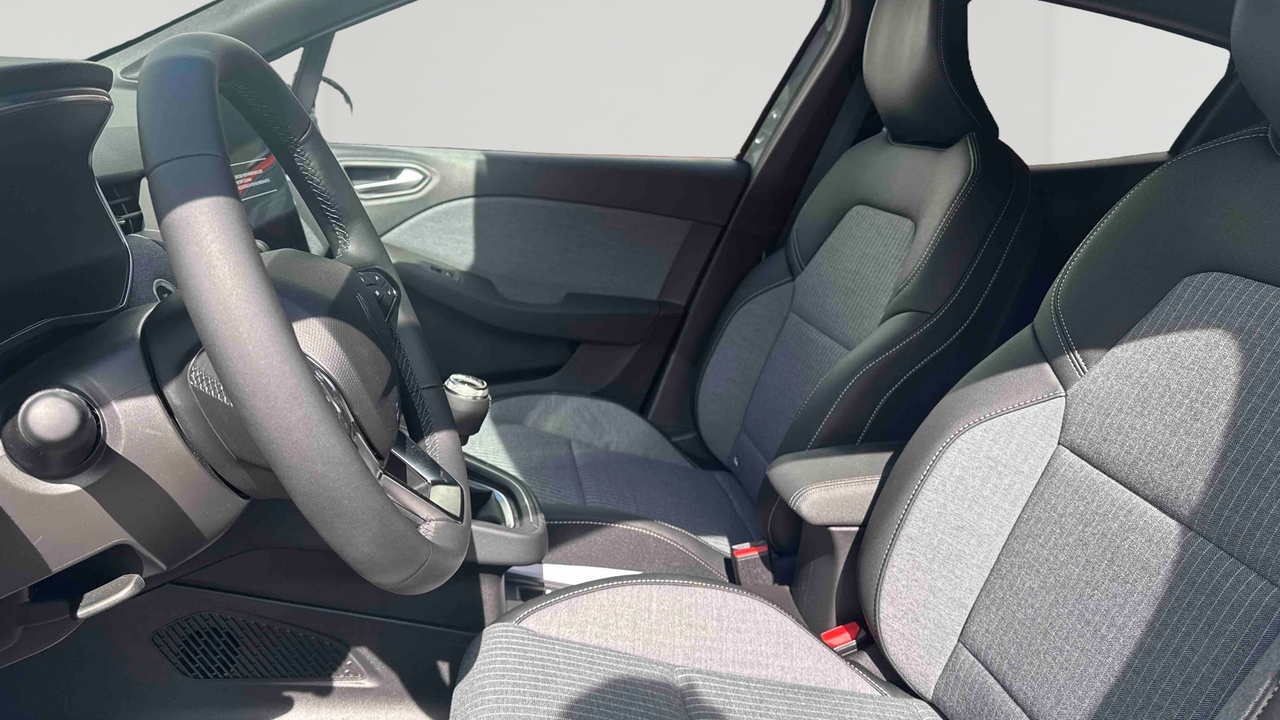 Renault Clio TCe 90 ch GSR2 — photo 11