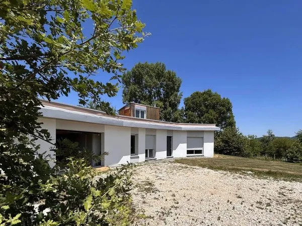 Maison de plain-pied 4 pièces 127 m²