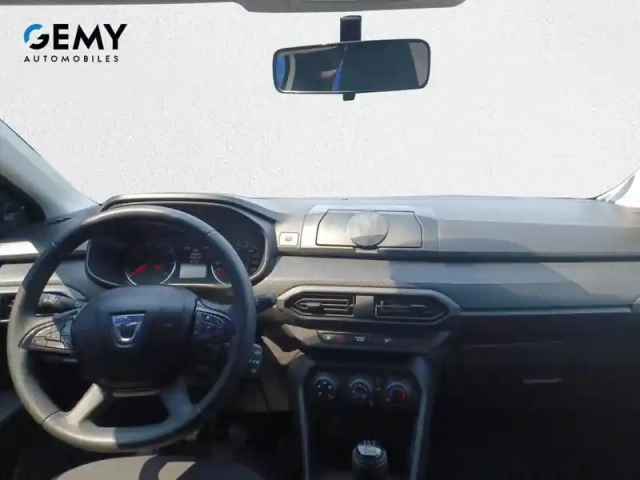 Dacia Sandero sce 65 - 22 — photo 23
