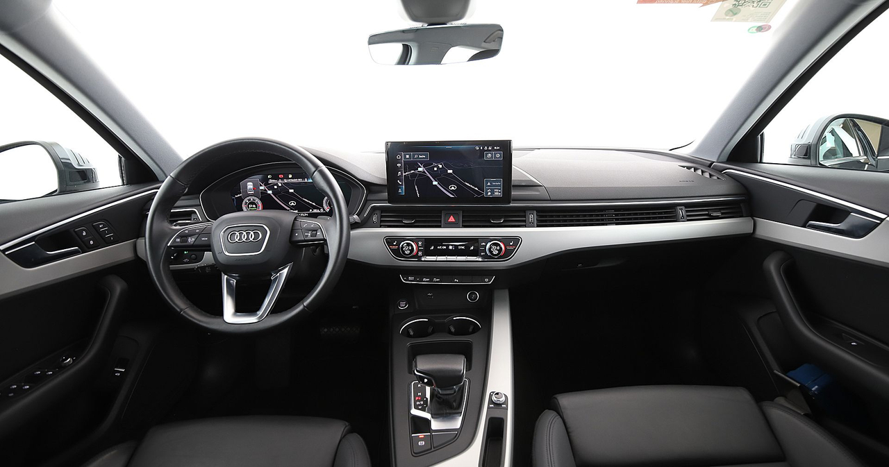 Audi A4 — photo 16