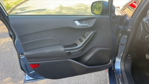 Ford Fiesta 1.0 Ecoboost 100 - ST-Line – 2019 – 79430 km – Essence – Boîte Manuelle — photo 24