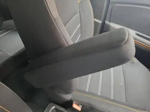 Dacia Sandero tce 90 - 22 — photo 4