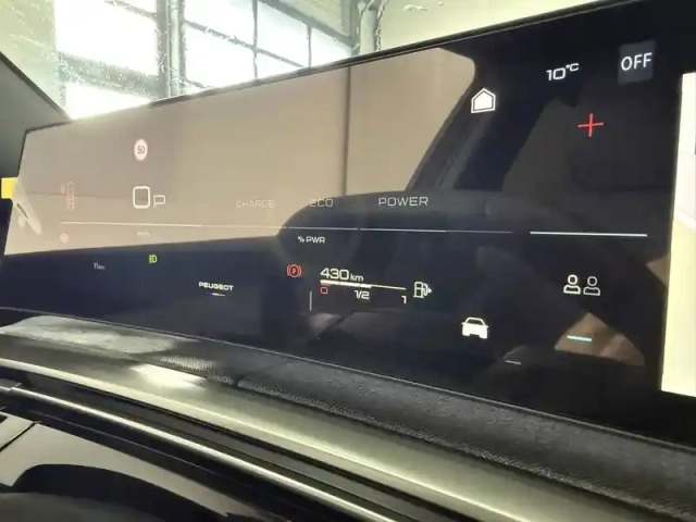 Peugeot 3008 hybrid 145 e-dcs6 — photo 116