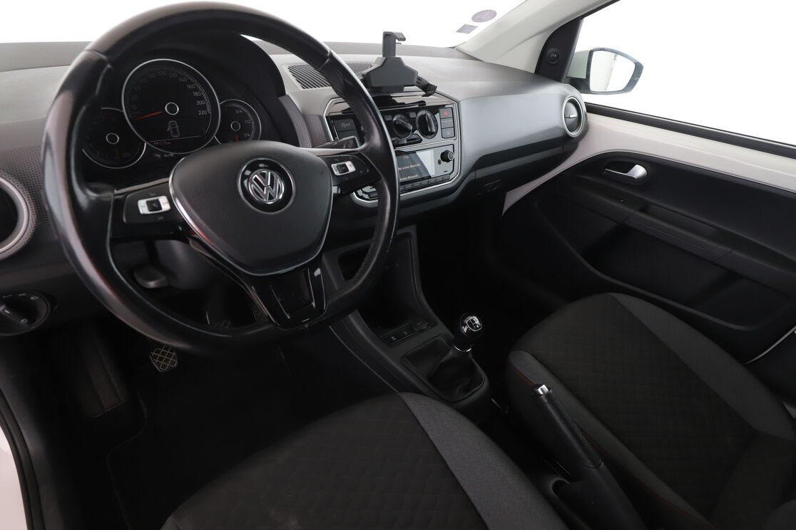 Volkswagen up! 1.0 Up Connect — photo 10