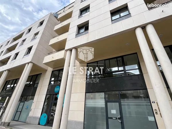 Local commercial 93 m² CAEN