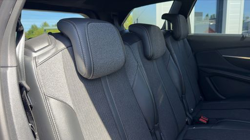 Peugeot 5008 1.2 Pure Tech 130 - GT Line – 2019 – 83881 km – Essence – Boîte Manuelle — photo 38